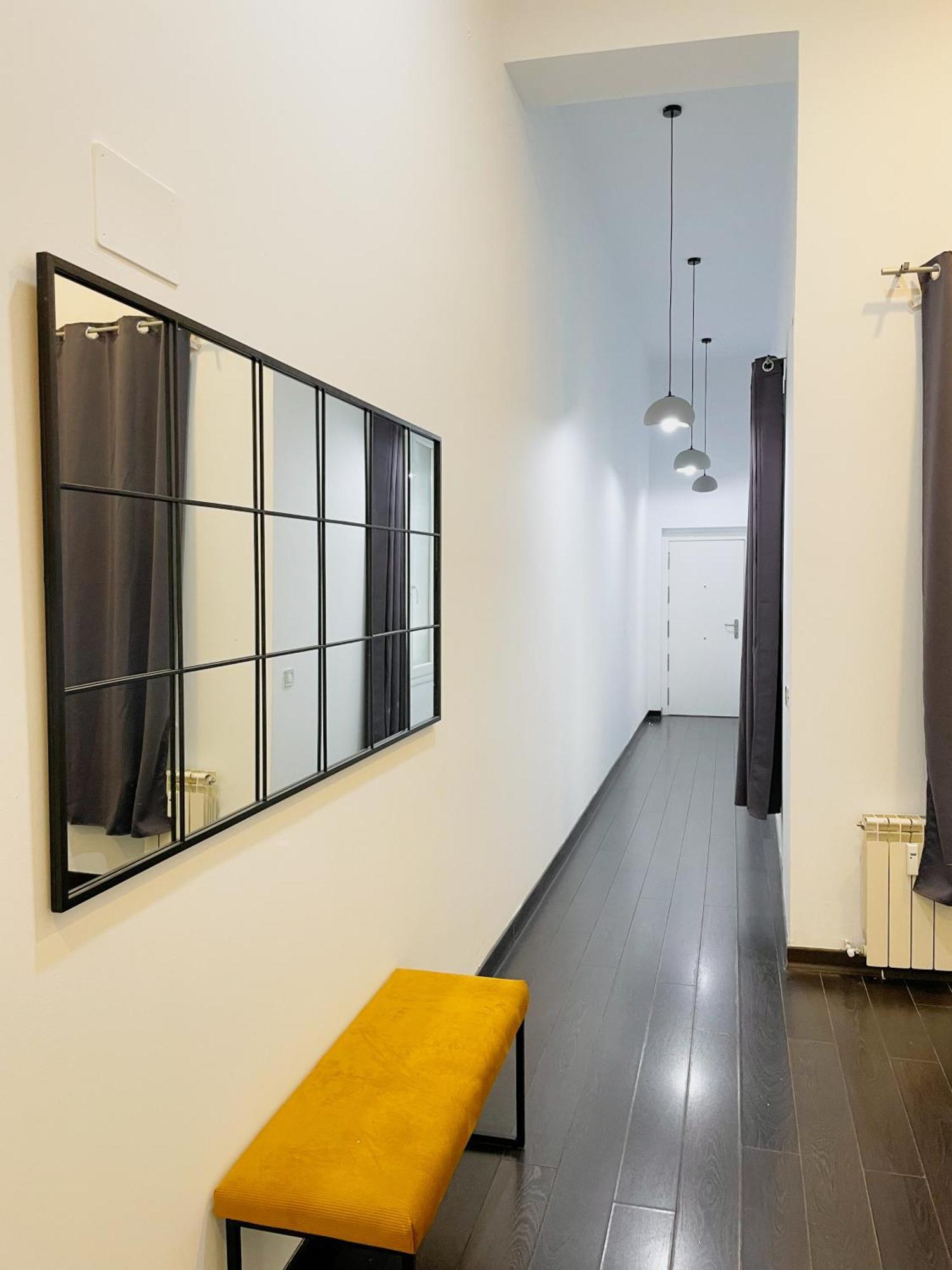 Carretas Duplex Exterior Derecha Lägenhet Madrid Exteriör bild