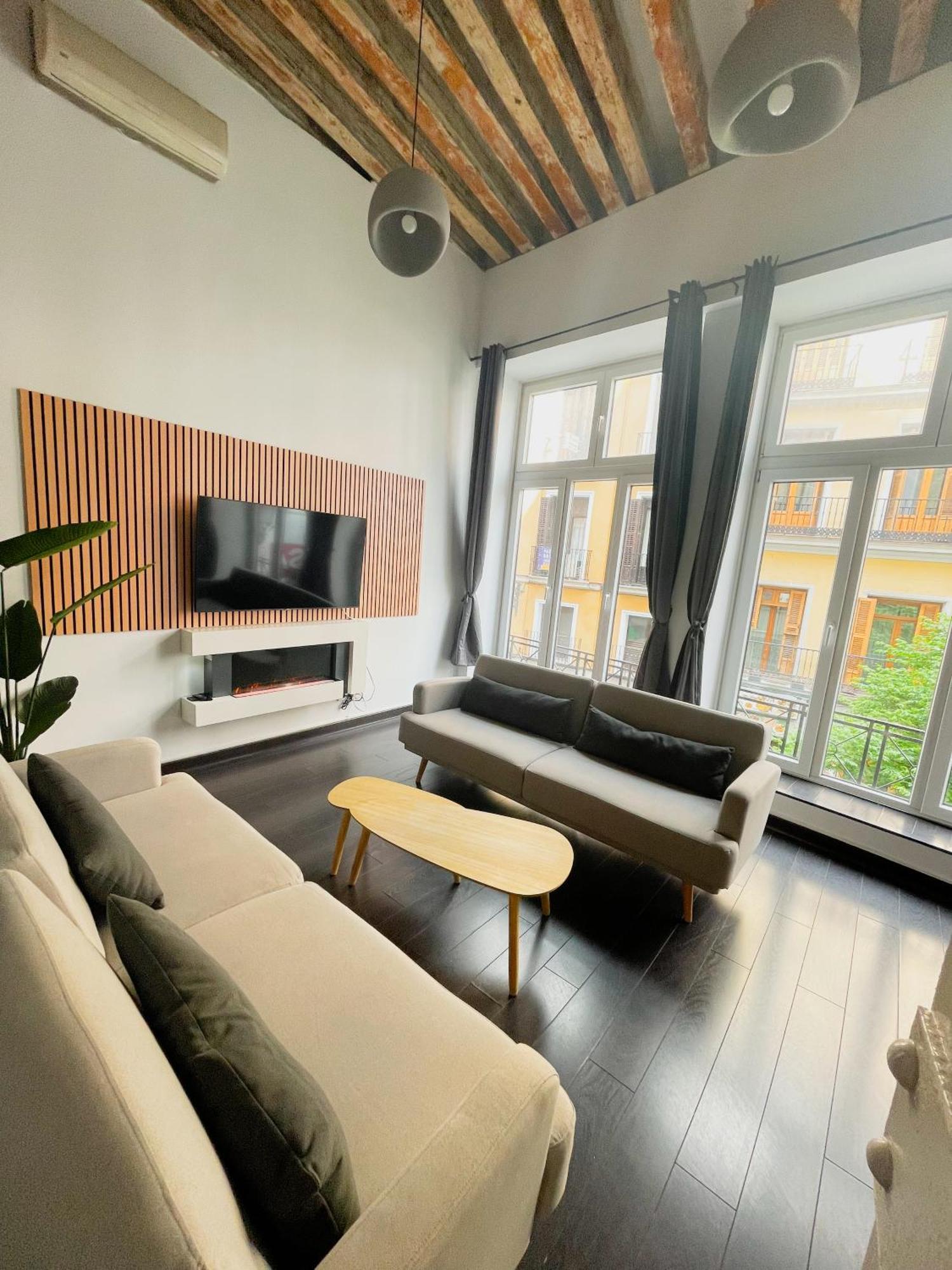 Carretas Duplex Exterior Derecha Lägenhet Madrid Exteriör bild