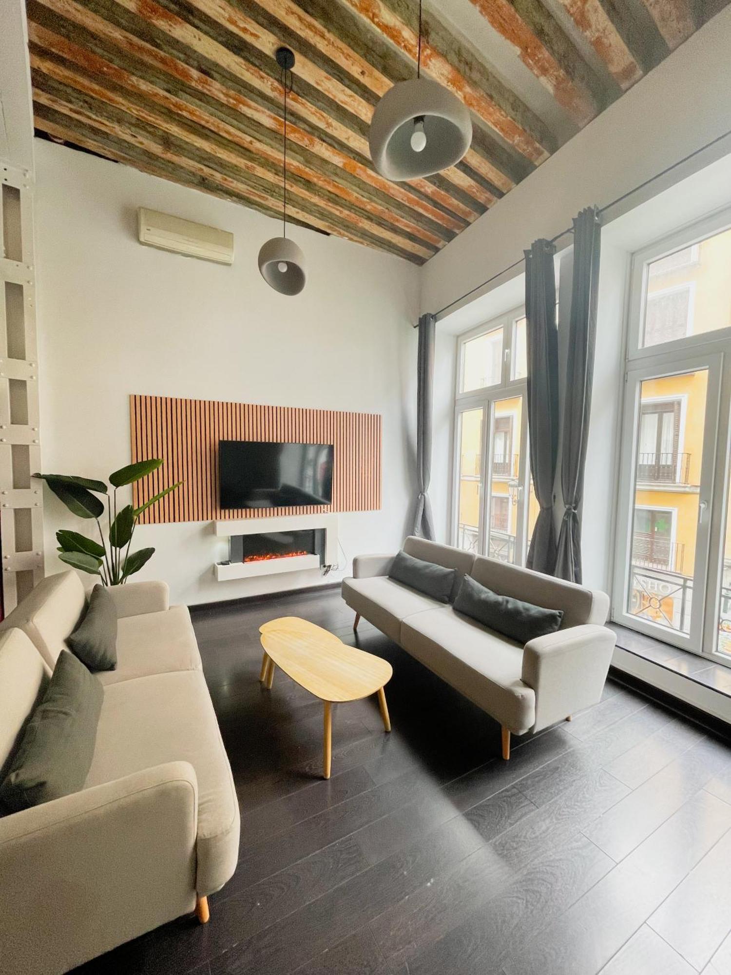 Carretas Duplex Exterior Derecha Lägenhet Madrid Exteriör bild